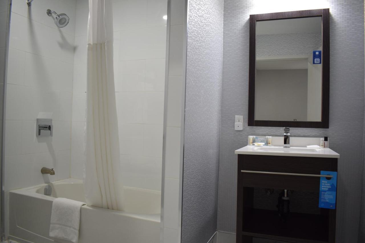 Days Inn By Wyndham Κίνγκστον Εξωτερικό φωτογραφία